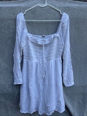 White smocked  dress American Eagle size Medium